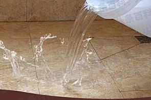 索县漏水维修 免砸砖防水材料该如何施工